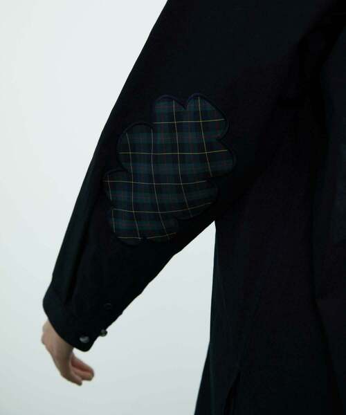 FRAPBOIS（フラボア）の「ニリーフシャツ（シャツ/ブラウス・レディース・グレー/ネイビー・2/1）」の4枚目の写真