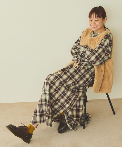 Crisp(クリスプ)の「ボアベストモッズコート(モッズコート・レディース・ベージュ/カーキ/アイボリー/ブラウン・FREE)」の11枚目の写真