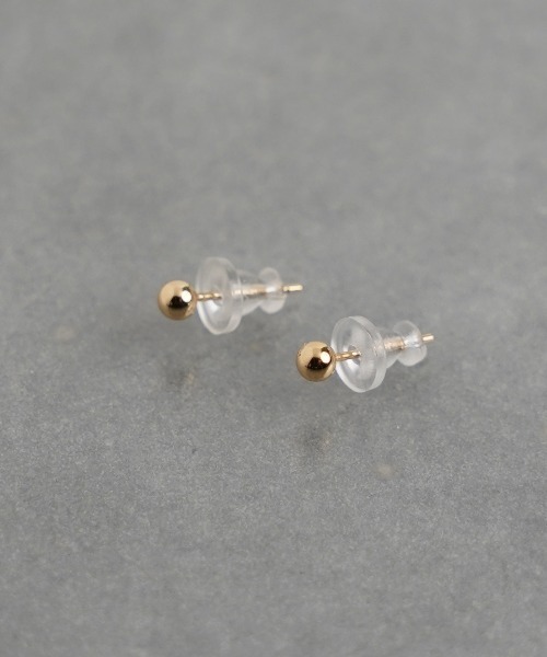 ISOLATION（アイソレーション）の「【ISOLATION / アイソレーション】K18  Minimal Pierce S  / 18Kミニマルピアス/ 3mm（ピアス（両耳用）・レディース・ゴールド・FREE）」の6枚目の写真