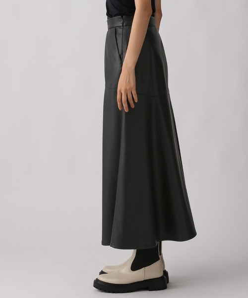 A part by(アパートバイ)の「フェイクレザースカート 157076(スカート・レディース・アイボリー/キャメル/ブラック・LARGE/MEDIUM)」の19枚目の写真