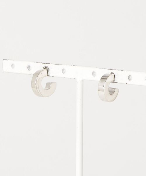 TONE SELECT GOODS(トーンセレクトグッズ)の「【925 SILVER ACC】中空ミニラウンドピアスSV925(OG)(ピアス(両耳用)・レディース・シルバー・FREE)」の3枚目の写真