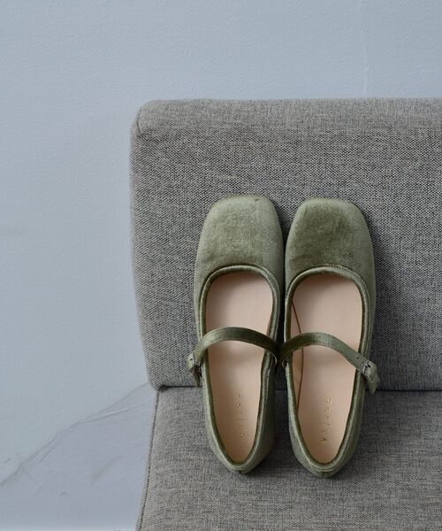 RETRO GIRL（レトロガール）の「アソートストラップシューズ（その他シューズ・レディース・ブラック/ダークグリーン/ベージュ/バーガンディー・MEDIUM/LARGE）」の12枚目の写真