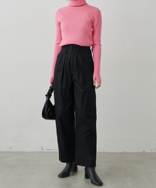 Aunt Marie's（アントマリーズ）の「ハイウエストタックチノパンツ（チノパンツ・レディース・ブラック/ダークベージュ/カーキ/グレー/ピンク・マルチサイズ）」の6枚目の写真