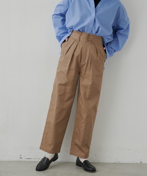 Aunt Marie's（アントマリーズ）の「ハイウエストタックチノパンツ（チノパンツ・レディース・ブラック/ダークベージュ/カーキ/グレー/ピンク・マルチサイズ）」の19枚目の写真