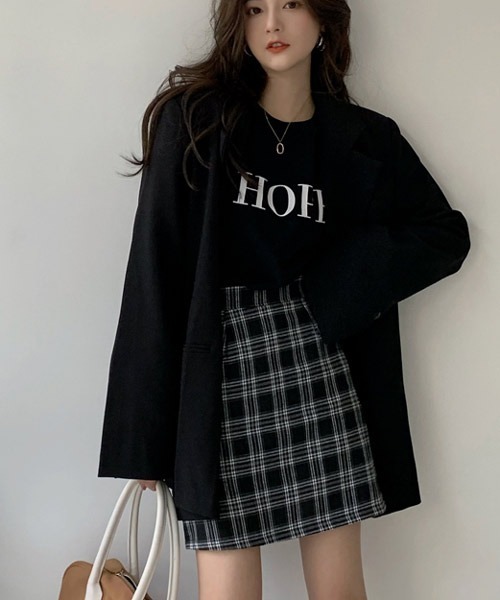urge:(アージコロン )の「【URGE:】 チェック柄 台形 ミニスカート(スカート・レディース・ネイビー/ブラック/レッド・SMALL/MEDIUM/LARGE)」の1枚目の写真