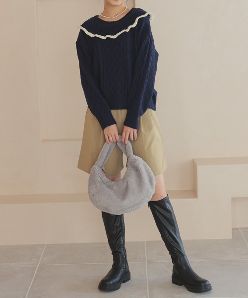 Isn't She?(イズントシー)の「ケーブルフリル配色ニット(ニット/セーター・レディース・アイボリー/ベージュ/ネイビー・FREE)」の6枚目の写真