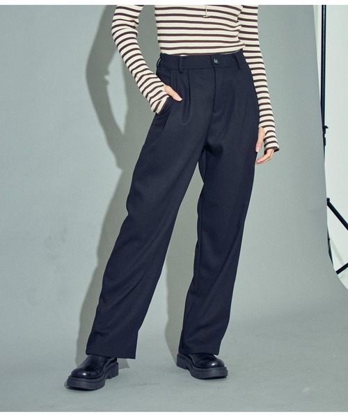 ANAP(アナップ)の「起毛シンプルタックパンツ(その他パンツ・レディース・ダークグレー/アイボリー/ブラック・S/M)」の2枚目の写真