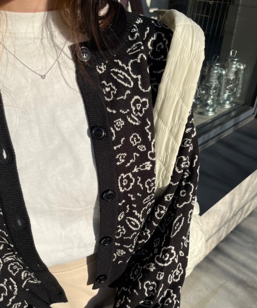 nemne store(ネンネストア)の「前後2way総柄ジャガードニットカーディガン(カーディガン/ボレロ・レディース・グリーン/ピンク/ブラック・フリー)」の14枚目の写真