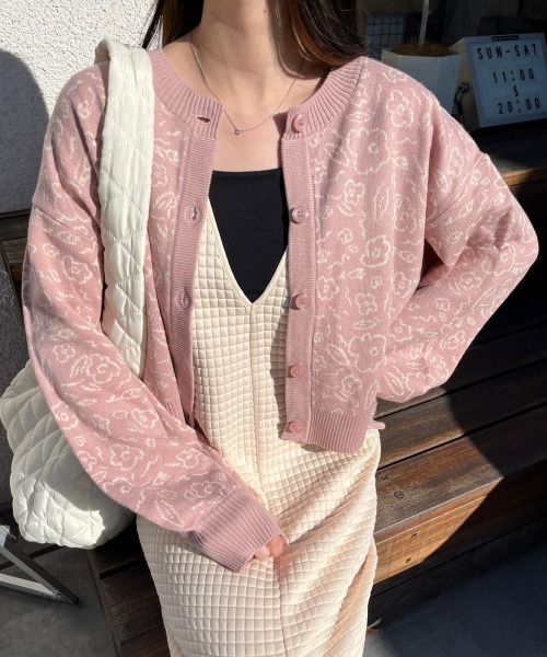 nemne store(ネンネストア)の「前後2way総柄ジャガードニットカーディガン(カーディガン/ボレロ・レディース・グリーン/ピンク/ブラック・フリー)」の12枚目の写真