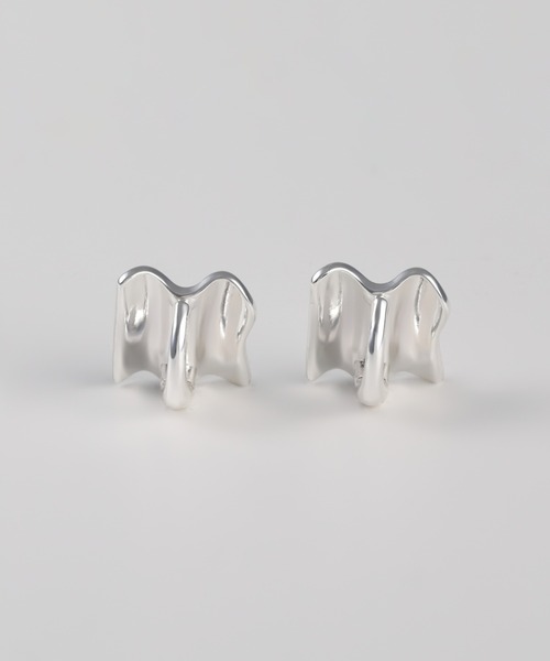 Nothing And Others(ナッシングアンドアザーズ)の「「Nothing And Others/ナッシングアンドアザーズ」Wave square Earring(イヤリング・レディース・シルバー/ゴールド・FREE)」の7枚目の写真