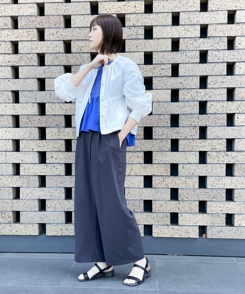 COMME CA ISM(コムサイズム)の「レース ペプラム トップス(Tシャツ/カットソー・レディース・ブラック/ブルー/ホワイト・LARGE/MEDIUM)」の4枚目の写真