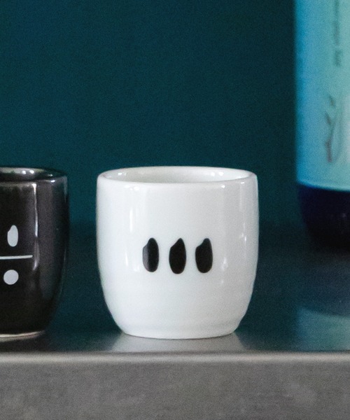 カヤ（カヤ）の「【カヤ】美濃焼 彩りおちょこ（グラス/マグカップ/タンブラー・レディース・ネイビー/ライトグレー/ホワイト/ライトグリーン/ブラック/ライトピンク・FREE）」の2枚目の写真