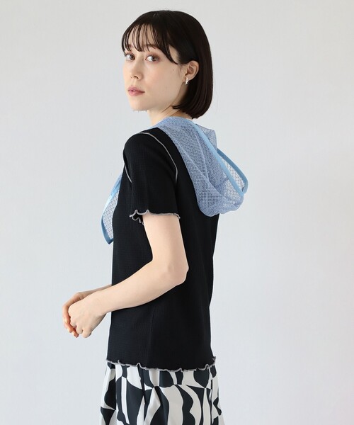 Ray BEAMS（レイビームス）の「Ray BEAMS / メッシュ フーディー（ストール/ショール・レディース・ネイビー/ライトブルー・ONE SIZE）」の5枚目の写真