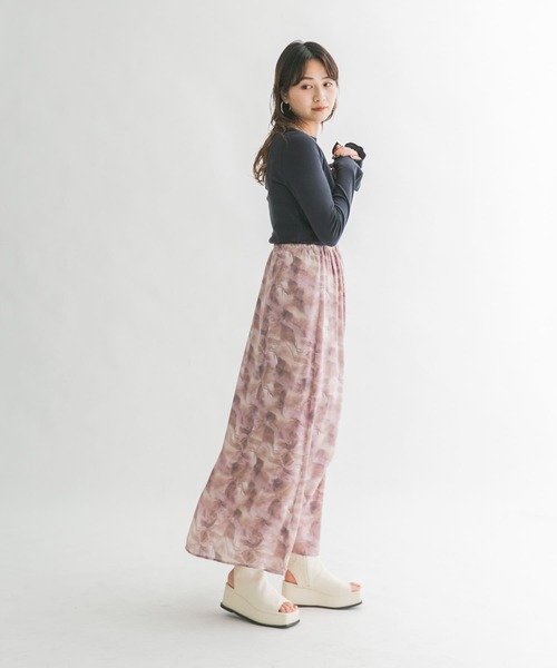 KBF（ケイビーエフ）の「ニュアンスプリントマキシスカート（スカート・レディース・ピンク系その他/ライトグレー/グリーン・ONE）」の18枚目の写真