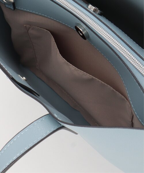 LBC(エルビーシー)の「配色合皮ミドルトートバッグ(トートバッグ・レディース・ブラック/ベージュ/ブルー系・FREE)」の4枚目の写真