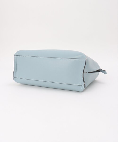 LBC(エルビーシー)の「配色合皮ミドルトートバッグ(トートバッグ・レディース・ブラック/ベージュ/ブルー系・FREE)」の22枚目の写真