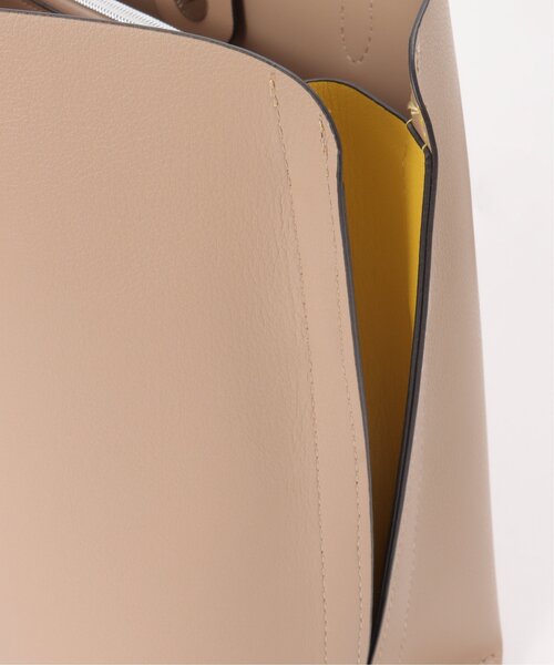 LBC(エルビーシー)の「配色合皮ミドルトートバッグ(トートバッグ・レディース・ブラック/ベージュ/ブルー系・FREE)」の14枚目の写真