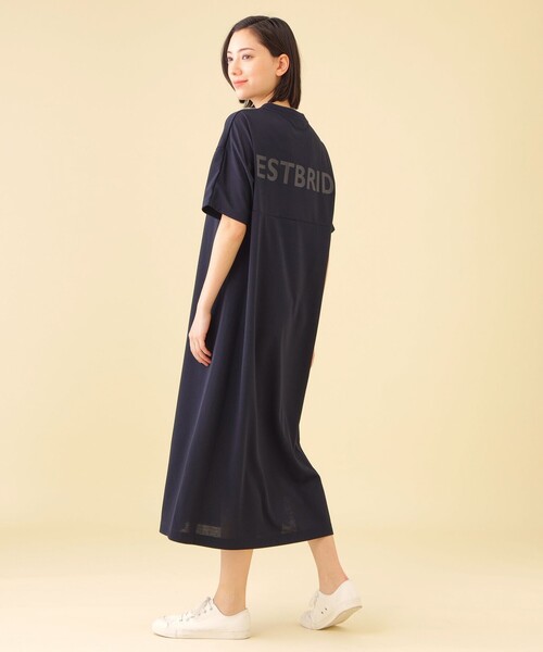 CB CRESTBRIDGE(シービークレストブリッジ)の「バックロゴTシャツワンピース(ワンピース・レディース・ブラック/ホワイト系その他/ダークネイビー・S/M)」の3枚目の写真