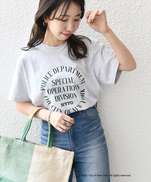 GOOD ROCK SPEED(グッドロックスピード)の「GOOD ROCK SPEED:〈洗濯機可能〉NYC ロゴ TEE(Tシャツ/カットソー・レディース・ホワイト/ライトグレー/ネイビー・ONE SIZE)」の1枚目の写真