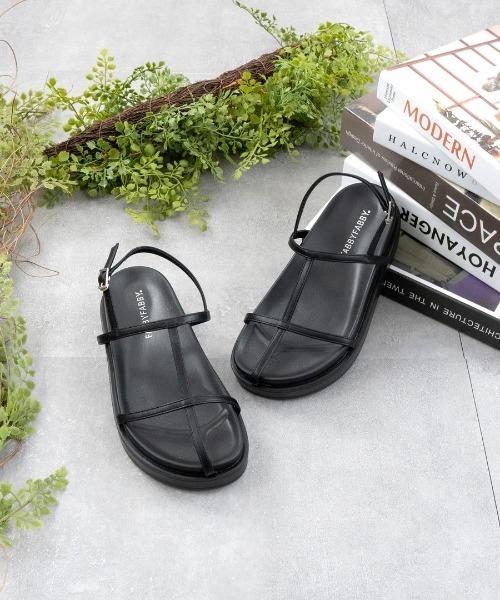 Fabby fabby(ファビィーファビィー)の「ストラップコンフォートサンダル(サンダル・レディース・ホワイト/ブラック/グリーン・MEDIUM/LARGE/SMALL)」の9枚目の写真