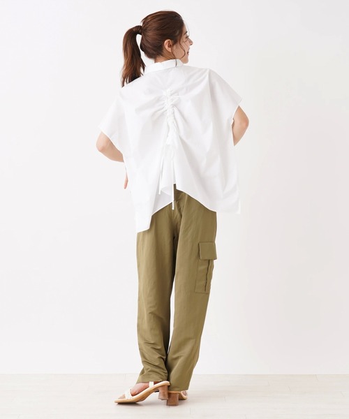 Brahmin(ブラーミン)の「【BRAHMIN】バックドローストリングブラウス(シャツ/ブラウス・レディース・ライトブルー/オフホワイト・2)」の16枚目の写真