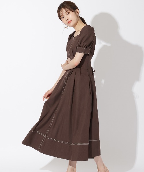 AND COUTURE（アンドクチュール）の「配色ステッチウエストタック半袖 