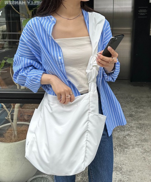 DISCOAT（ディスコート）の「ビッグメッセンジャーバッグ（メッセンジャーバッグ・レディース・ブルー/ブラック/ホワイト・FREE）」の6枚目の写真