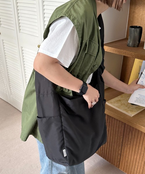 DISCOAT（ディスコート）の「ビッグメッセンジャーバッグ（メッセンジャーバッグ・レディース・ブルー/ブラック/ホワイト・FREE）」の21枚目の写真