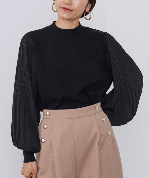 BEAMS HEART（ビームスハート）の「袖ケシプリーツ プルオーバー（手洗い可能）（ニット/セーター・レディース・ベージュ/オリーブ/ブラック/オフホワイト/ブラック系その他4/グリーン系その他5/ホワイト系その他5/ブラウン系その他・FREE）」の4枚目の写真