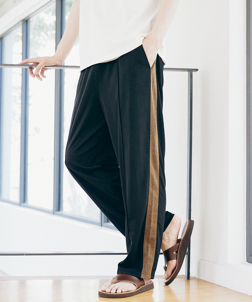 JOURNAL STANDARD relume（ジャーナルスタンダード　レリューム）の「サイドライン ジャージートラックパンツ（その他パンツ・メンズ・ブラック/カーキ/グレー/ブルー・MEDIUM/LARGE）」の7枚目の写真