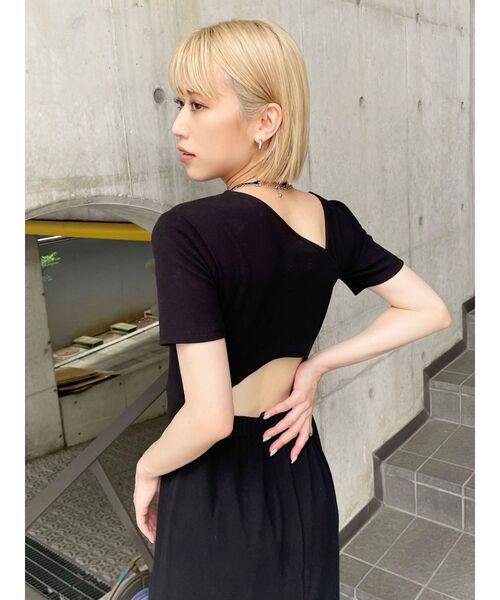 MURUA（ムルーア）の「アシメネックバックオープンワンピース（ワンピース・レディース・オレンジ/ブラック/アイボリー・FREE）」の7枚目の写真