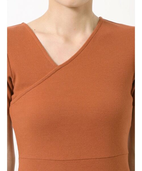 MURUA（ムルーア）の「アシメネックバックオープンワンピース（ワンピース・レディース・オレンジ/ブラック/アイボリー・FREE）」の16枚目の写真