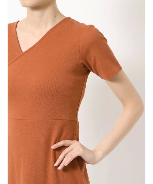 MURUA（ムルーア）の「アシメネックバックオープンワンピース（ワンピース・レディース・オレンジ/ブラック/アイボリー・FREE）」の17枚目の写真