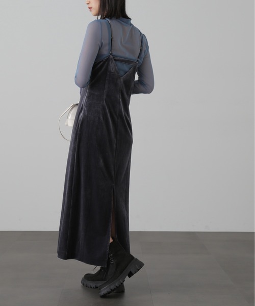 FREE'S MART（フリーズマート）の「◆ベロア2ストラップキャミワンピース（ワンピース・レディース・ブラウン/ブラック/ネイビー・SMALL/MEDIUM）」の16枚目の写真