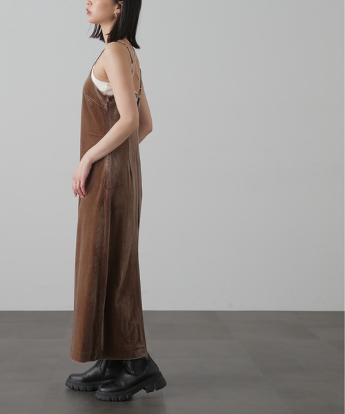 FREE'S MART（フリーズマート）の「◆ベロア2ストラップキャミワンピース（ワンピース・レディース・ブラウン/ブラック/ネイビー・SMALL/MEDIUM）」の17枚目の写真