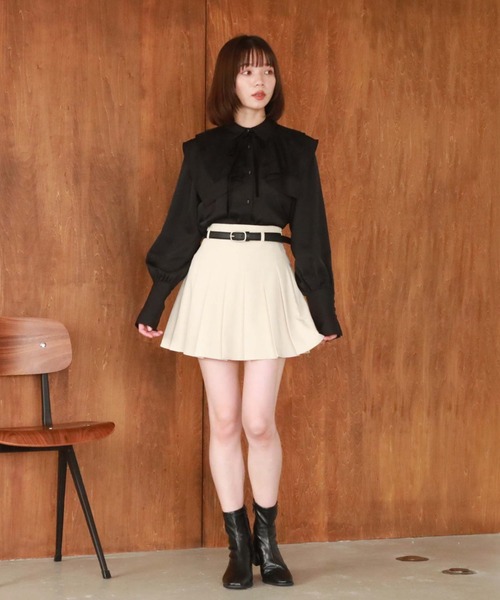 archives（アルシーヴ）の「レースケープリボンタイブラウス（シャツ/ブラウス・レディース・オフホワイト/ベージュ/ブラック・MEDIUM）」の17枚目の写真