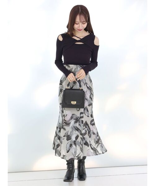 MERCURYDUO（マーキュリーデュオ）の「アシメツイストニットプルオーバー（ニット/セーター・レディース・オフホワイト/ネイビー/ミント・FREE）」の10枚目の写真