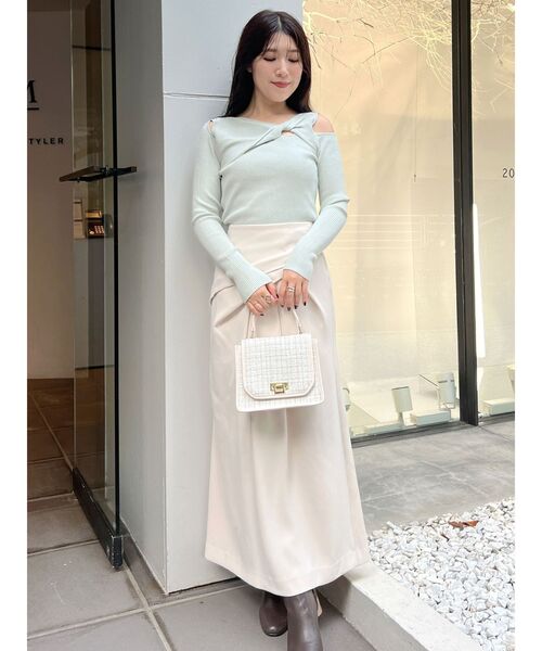 MERCURYDUO（マーキュリーデュオ）の「アシメツイストニットプルオーバー（ニット/セーター・レディース・オフホワイト/ネイビー/ミント・FREE）」の16枚目の写真