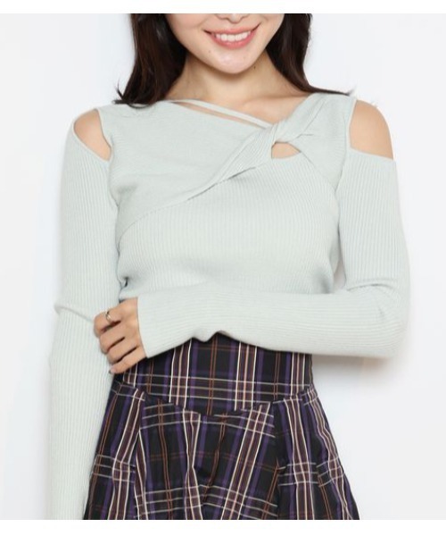 MERCURYDUO（マーキュリーデュオ）の「アシメツイストニットプルオーバー（ニット/セーター・レディース・オフホワイト/ネイビー/ミント・FREE）」の2枚目の写真