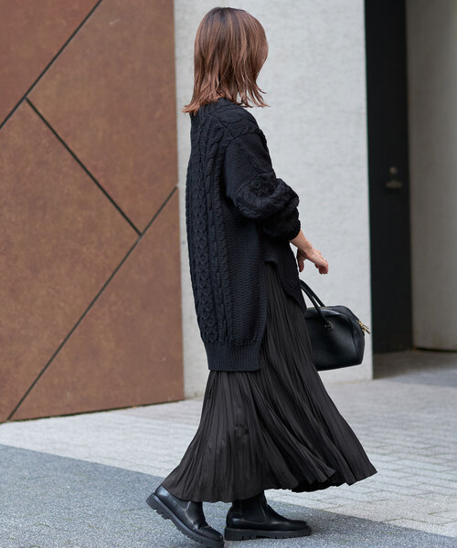 SLOBE IENA(スローブイエナ)の「タフタワッシャープリーツスカート(スカート・レディース・ブラック/ベージュ/ライトグレー・FREE)」の7枚目の写真