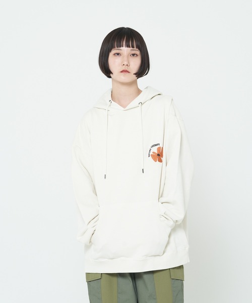 ROUGH TRADE(ラフトレード)の「裏毛ピグメント加工バックロゴプルパーカー(M1)(パーカー・メンズ・ブラック/ピンク/ミント/ナチュラル・MEDIUM/LARGE/X-LARGE)」の14枚目の写真