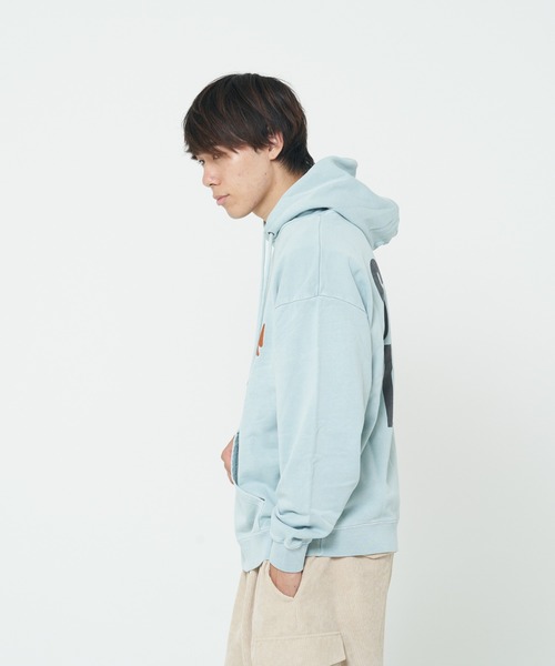 ROUGH TRADE(ラフトレード)の「裏毛ピグメント加工バックロゴプルパーカー(M1)(パーカー・メンズ・ブラック/ピンク/ミント/ナチュラル・MEDIUM/LARGE/X-LARGE)」の6枚目の写真