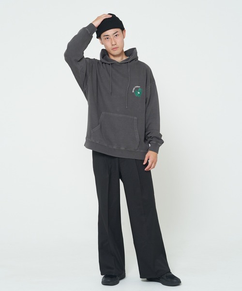 ROUGH TRADE(ラフトレード)の「裏毛ピグメント加工バックロゴプルパーカー(M1)(パーカー・メンズ・ブラック/ピンク/ミント/ナチュラル・MEDIUM/LARGE/X-LARGE)」の10枚目の写真