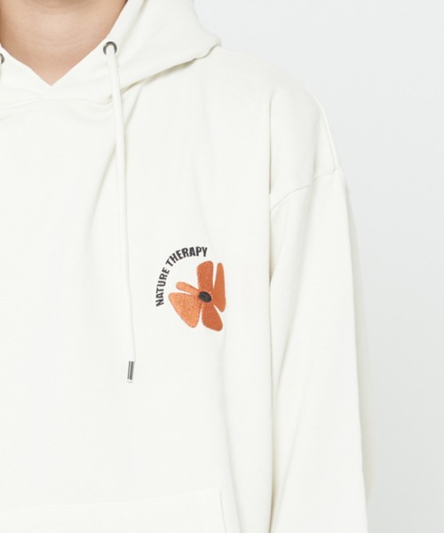 ROUGH TRADE(ラフトレード)の「裏毛ピグメント加工バックロゴプルパーカー(M1)(パーカー・メンズ・ブラック/ピンク/ミント/ナチュラル・MEDIUM/LARGE/X-LARGE)」の21枚目の写真
