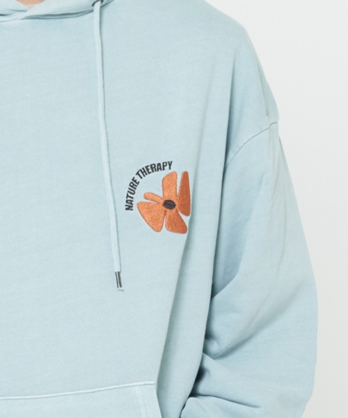 ROUGH TRADE(ラフトレード)の「裏毛ピグメント加工バックロゴプルパーカー(M1)(パーカー・メンズ・ブラック/ピンク/ミント/ナチュラル・MEDIUM/LARGE/X-LARGE)」の15枚目の写真