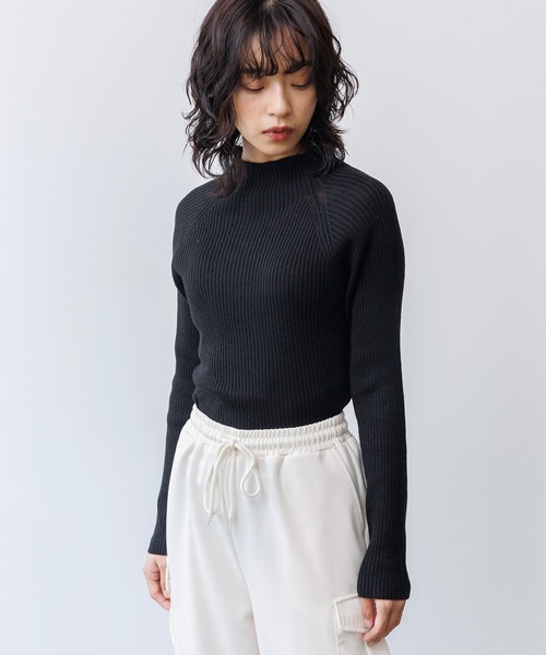 mili an deni(ミリアンデニ)の「ウォッシャブルボトルネックリブニットプルオーバー(ニット/セーター・レディース・オフホワイト/ピンク/イエロー/ブラック/ライトベージュ・L/M)」の14枚目の写真