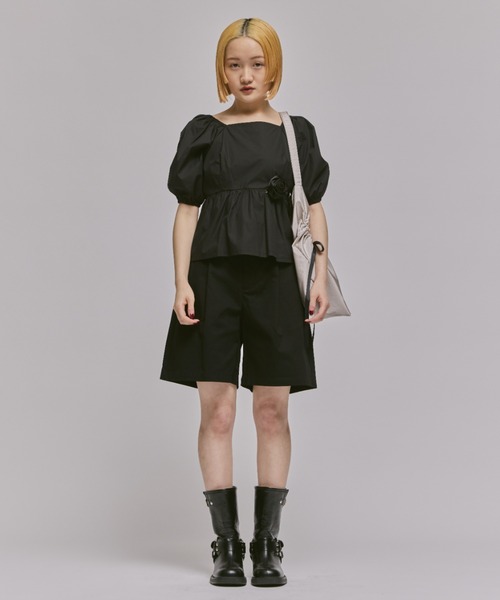FEKETE(フェケテ)の「COTTON HALF PANTS / コットンハーフパンツ(その他パンツ・レディース・ベージュ/ライトグレー/ブラック・SMALL/MEDIUM/LARGE)」の5枚目の写真