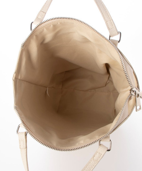 cache cache（カシュ カシュ）の「カシュカシュ cachecache / シュリンクミニマルシェイプバケツバッグL（ショルダーバッグ・レディース・ブラック/ベージュ/アイボリー・FREE）」の8枚目の写真