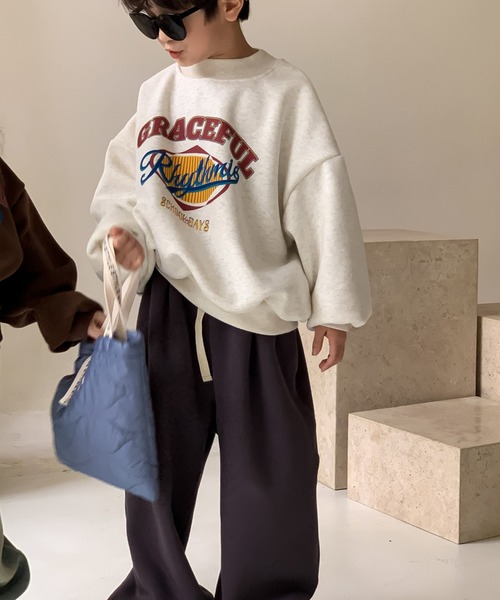 aimoha(アイモハ)の「【aimoha-KIDS-】子供服 ユニセックス厚地スウェット(スウェット・キッズ・チョコ/ライトグレー・110/120/100/140/130)」の2枚目の写真