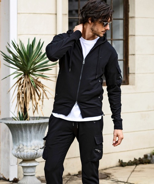 1PIU1UGUALE3 RELAX(ウノピゥウノウグァーレトレ リラックス